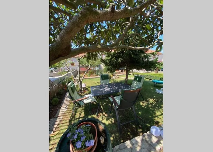 Comfy In A Quiet Neighborhood *