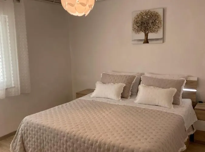 Comfy In A Quiet Neighborhood Appartement